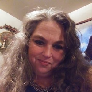 Meet your Posher, Deneta